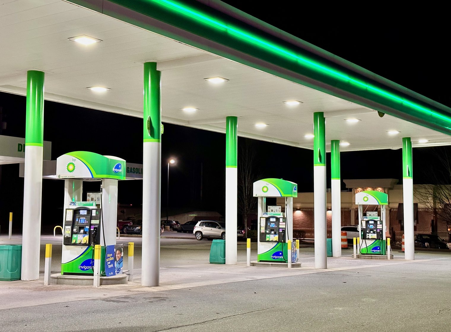Working Overnight as a Gas Station Attendant