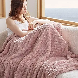 Bedsure Pink Throw Blanket for Couch - Soft Cozy Throw Blankets for Bed Home Room Decor, Cute Fleece Birthday Gifts for Women Girls, 50x60 Inches